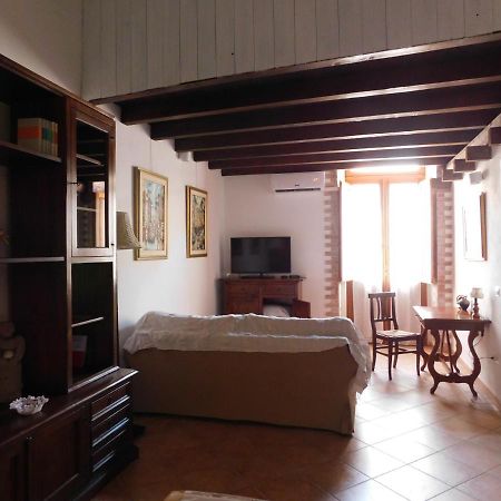 Piccioccus De Crobi Apartment Cagliari Exterior foto